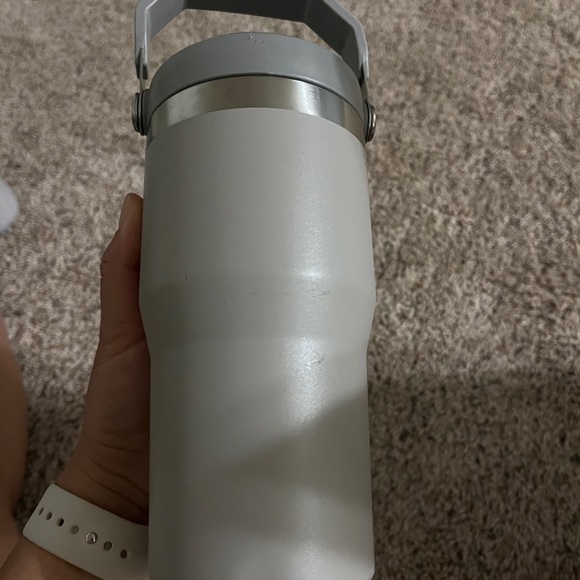 Stanley Silver and Gray Insulated Mug - Picture 4 of 7